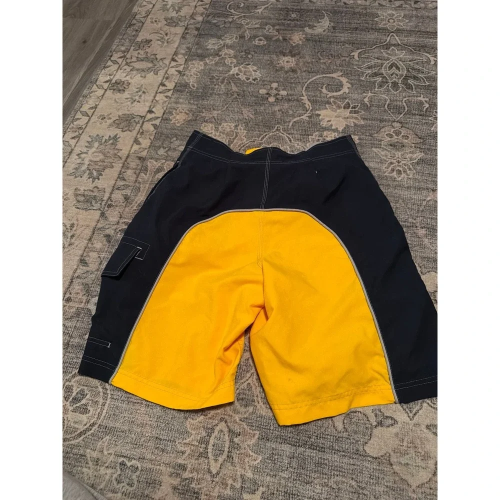 Y2K No Boundaries Men's Swim Trunks Shorts Yellow Flame